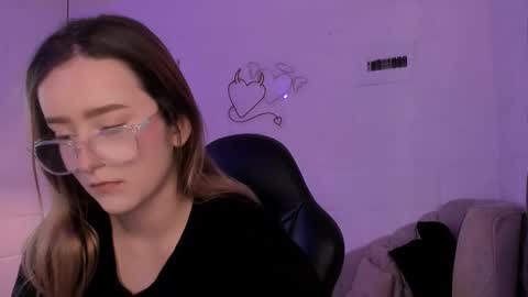 kristal online show from September 2025 12:27:02 PM