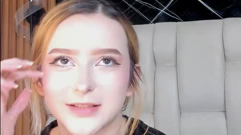 kristal online show from November 2025 02:10:01 AM