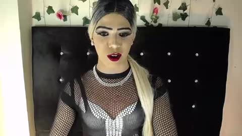 kristal_queen01 online show from May 2026 08:12:02 AM