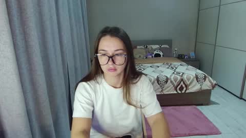 twitter    Annemarye 23 online show from September 2025 06:15:02 AM