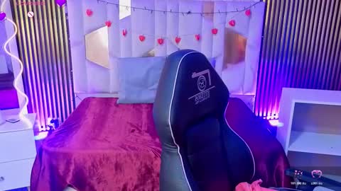 kristen_tay online show from February 2026 03:18:01 AM