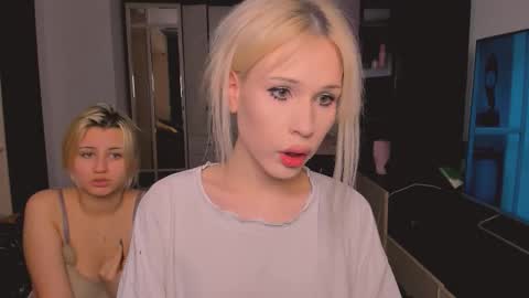 kristialsoopp online show from December 2025 09:19:02 PM