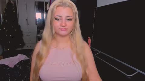 kristialsoopp online show from January 2026 04:48:01 AM