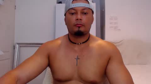 Snapshot of kristian_bi chatting on October 2025 09:59:01 PM Kristian Mendoza online show from October 2025 09:59:01 PM