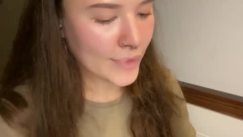 kristiekitty online show from April 2026 04:21:01 AM