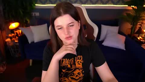 kristifoxy online show from July 2026 12:40:01 PM