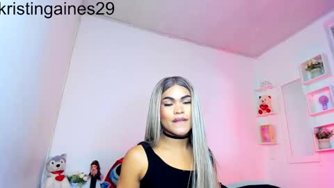 Snapshot of kristiingaines_ chatting on November 2025 05:45:03 PM kristin online show from November 2025 05:45:03 PM