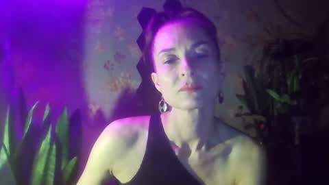 Snapshot of kristinagold44 chatting on December 2024 09:13:01 PM Kristina online show from December 2024 09:13:01 PM