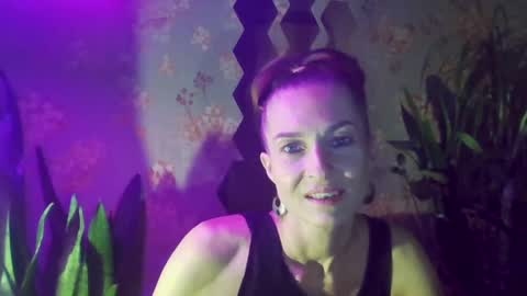 Snapshot of kristinagold44 chatting on December 2024 08:02:02 PM Kristina online show from December 2024 08:02:02 PM