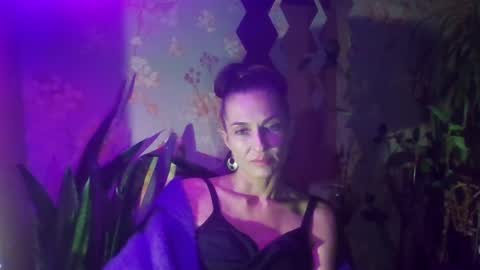 Snapshot of kristinagold44 chatting on December 2024 10:30:01 PM Kristina online show from December 2024 10:30:01 PM