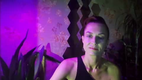 Snapshot of kristinagold44 chatting on December 2024 07:14:01 PM Kristina online show from December 2024 07:14:01 PM