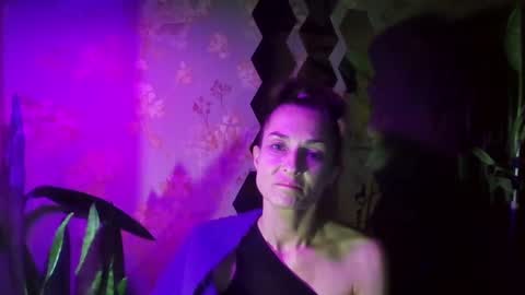 Snapshot of kristinagold44 chatting on December 2024 10:14:02 PM Kristina online show from December 2024 10:14:02 PM