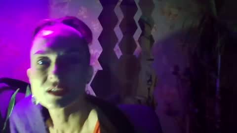 Snapshot of kristinagold44 chatting on January 2025 10:11:02 PM Kristina online show from January 2025 10:11:02 PM