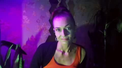 Snapshot of kristinagold44 chatting on January 2025 10:18:01 PM Kristina online show from January 2025 10:18:01 PM