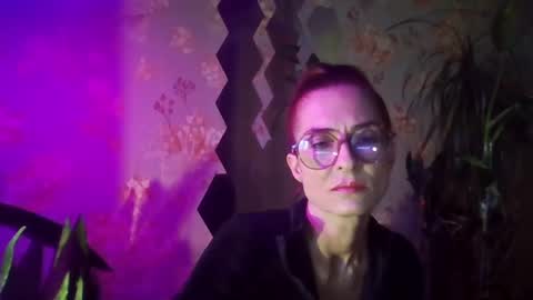 Snapshot of kristinagold44 chatting on January 2025 01:11:01 PM Kristina online show from January 2025 01:11:01 PM