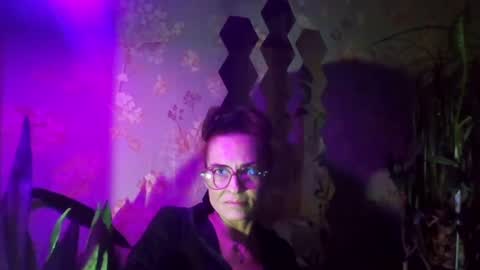 Snapshot of kristinagold44 chatting on January 2025 05:53:01 PM Kristina online show from January 2025 05:53:01 PM