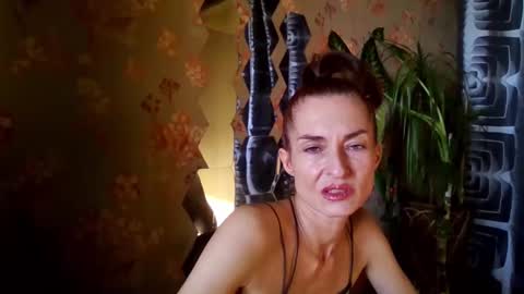 Snapshot of kristinagold44 chatting on February 2025 01:11:02 PM Kristina online show from February 2025 01:11:02 PM