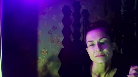 Snapshot of kristinagold44 chatting on February 2025 09:36:02 PM Kristina online show from February 2025 09:36:02 PM