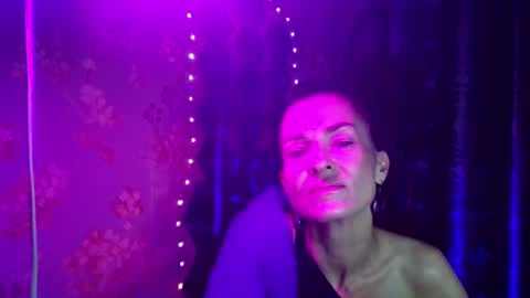 Snapshot of kristinagold44 chatting on March 2025 10:13:02 PM Kristina online show from March 2025 10:13:02 PM