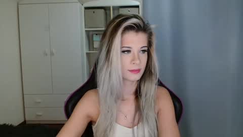 KristineAmore online show from November 2025 08:07:01 AM