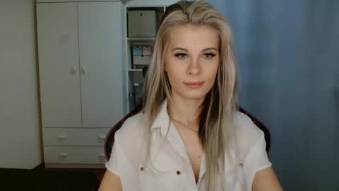 KristineAmore online show from March 2026 06:25:01 AM