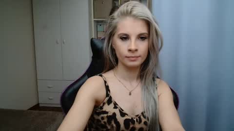 KristineAmore online show from May 2026 06:31:02 AM
