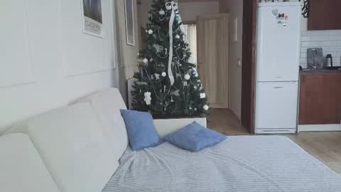 Kristi online show from December 2025 05:23:01 AM