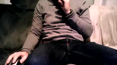 Snapshot of kristoffer220 chatting on January 2025 07:43:01 PM kristoffer220 online show from January 2025 07:43:01 PM