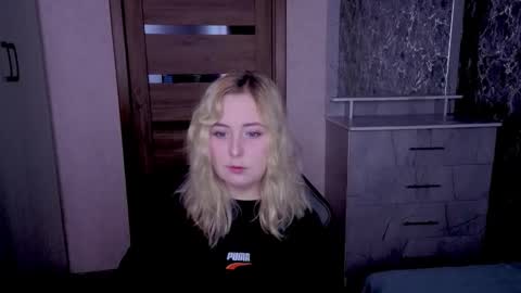 Kristy online show from May 2026 09:21:01 PM