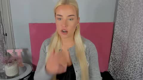 KristyFlowers online show from April 2026 02:29:01 PM