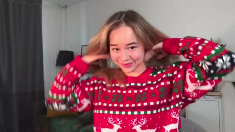 Snapshot of kristyspiritedaway chatting on January 2025 08:35:01 AM Kristy Nip slip shady Best model on CB online show from January 2025 08:35:01 AM