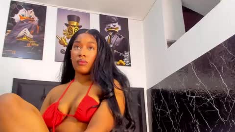 Snapshot of krixtybrown chatting on December 2024 08:38:02 PM krixty online show from December 2024 08:38:02 PM