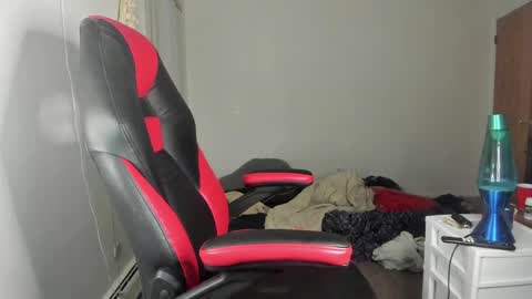 Snapshot of kroddy1985 chatting on April 2026 01:43:02 AM Brayden Thompson online show from April 2026 01:43:02 AM