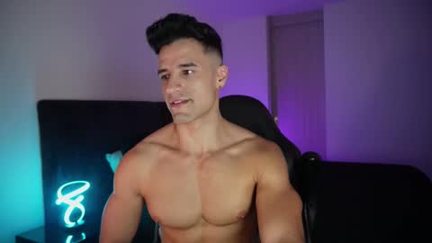 Snapshot of krops_ chatting on December 2025 04:11:02 AM KROPS online show from December 2025 04:11:02 AM