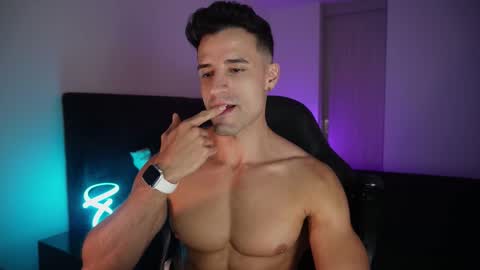 Snapshot of krops_ chatting on December 2025 05:13:01 AM KROPS online show from December 2025 05:13:01 AM