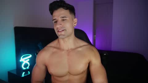 Snapshot of krops_ chatting on January 2026 05:01:02 AM KROPS online show from January 2026 05:01:02 AM