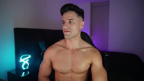 Snapshot of krops_ chatting on January 2026 07:25:02 AM KROPS online show from January 2026 07:25:02 AM