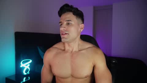 Snapshot of krops_ chatting on January 2026 01:42:02 AM KROPS online show from January 2026 01:42:02 AM