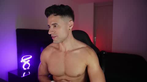 Snapshot of krops_ chatting on February 2026 05:55:01 AM KROPS online show from February 2026 05:55:01 AM