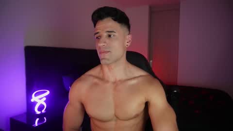 Snapshot of krops_ chatting on February 2026 05:15:01 AM KROPS online show from February 2026 05:15:01 AM