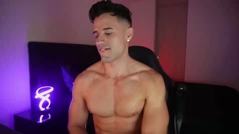 Snapshot of krops_ chatting on February 2026 05:03:02 AM KROPS online show from February 2026 05:03:02 AM