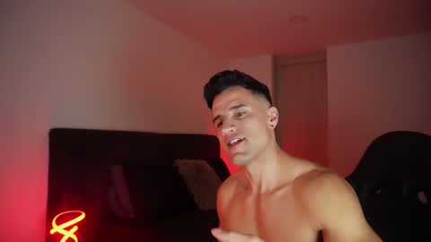 Snapshot of krops_ chatting on February 2026 06:46:02 AM KROPS online show from February 2026 06:46:02 AM