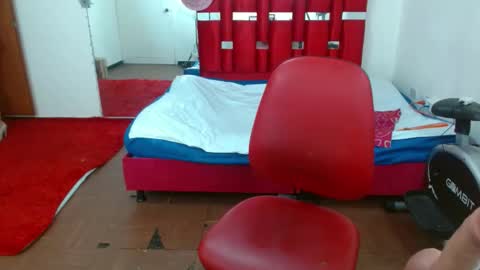 KRYSTAL THOMSON online show from September 2025 03:34:01 PM