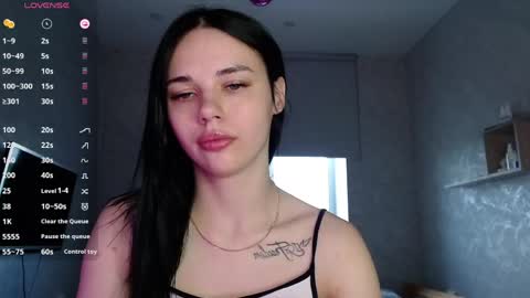 Ksenia online show from May 2026 12:22:01 PM