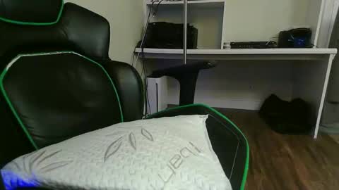 Kevin online show from October 2025 07:11:01 AM