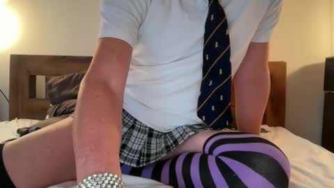 KTfemboy online show from October 2025 07:14:02 AM