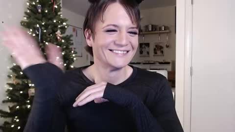 Cait online show from November 2025 02:10:02 AM