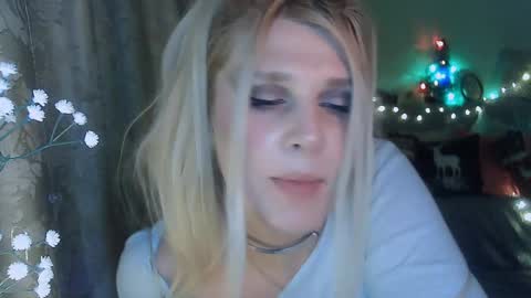 Annika  MTF ts post -op online show from December 2024 01:51:01 PM