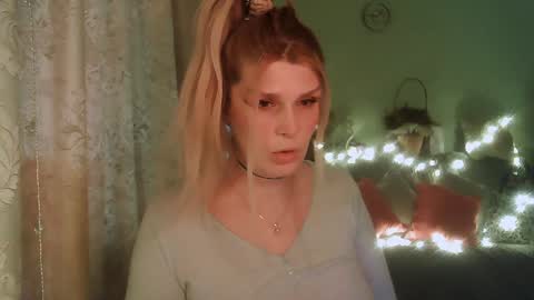 Annika  MTF ts post -op online show from January 2025 10:45:01 AM