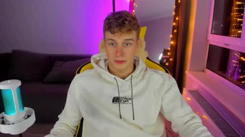 kurt_hanssen online show from September 2025 08:03:01 PM